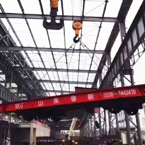 电动平板车施工现场
